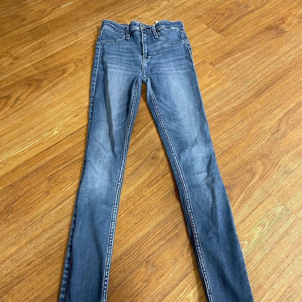 Abercrombie and Fitch size 0R jeans